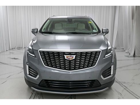 Used 2022 Cadillac XT5 Premium Luxury image 3