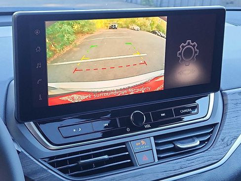 New 2025 Nissan Altima 2.5 SV w/ SV Premium Package image 18