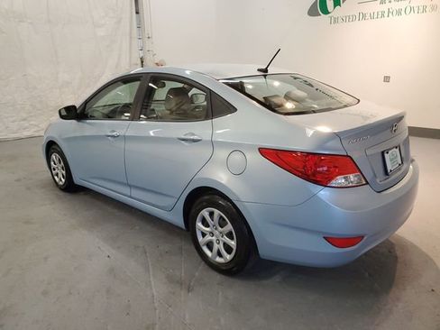 Used 2012 Hyundai Accent GLS FWD image 4