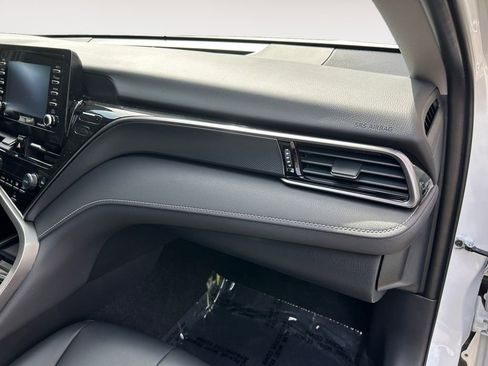 Used 2022 Toyota Camry SE w/ Convenience Package FWD image 26