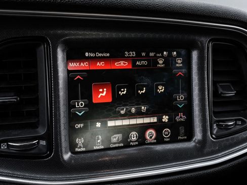 Used 2015 Dodge Challenger R/T Plus RWD image 35