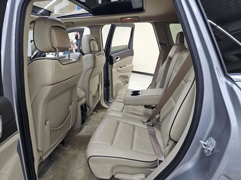 Used 2015 Jeep Grand Cherokee Overland image 26