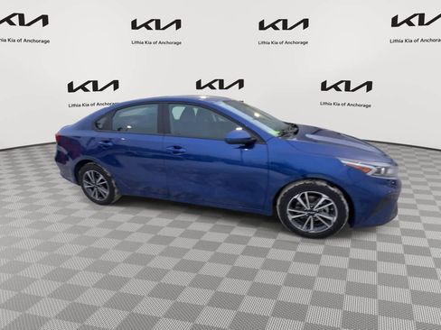 Certified 2023 Kia Forte LXS image 3