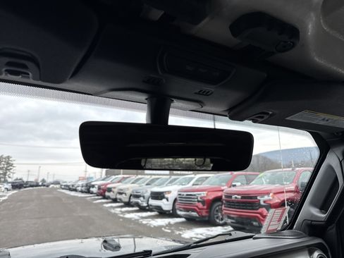 Used 2023 Jeep Wrangler Sport S image 18