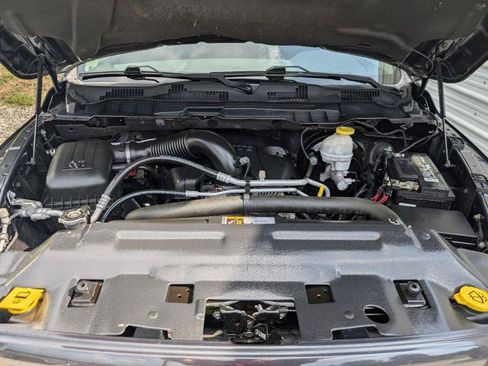Used 2019 RAM 1500 Express AWD/4WD image 21