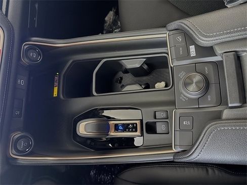 New 2025 Toyota Grand Highlander MAX Platinum image 10