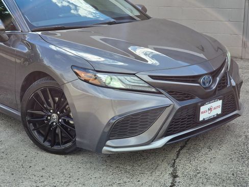 Used 2022 Toyota Camry XSE w/ Navigation Upgrade Package FWD image 35