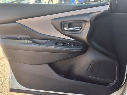 Used 2022 Nissan Murano S image 12