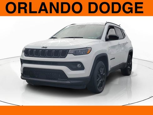 New 2026 Jeep Compass Latitude image 2