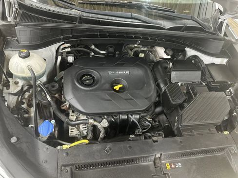 Used 2016 Hyundai Tucson SE image 30