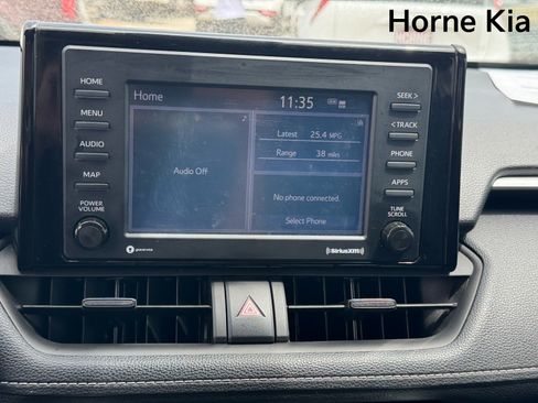 Used 2021 Toyota RAV4 LE FWD image 21