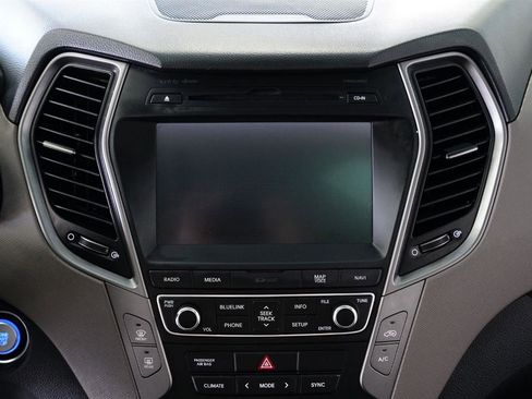 Used 2017 Hyundai Santa Fe Sport image 22