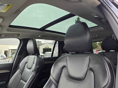 Certified 2023 Volvo XC90 T8 Ultimate w/ Protection Package Premier image 22