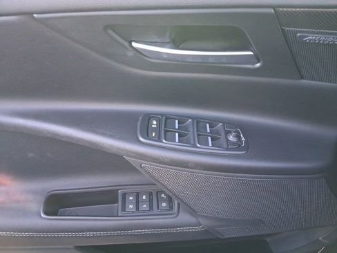 Used 2018 Jaguar XE R-Sport image 15