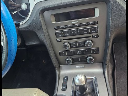 Used 2012 Ford Mustang Premium image 24