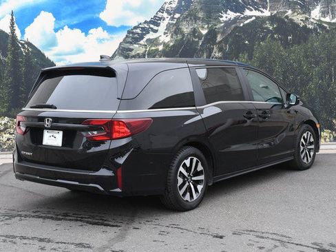 Used 2025 Honda Odyssey EX-L image 3