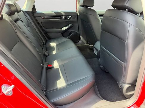 Used 2023 Honda Civic Touring image 9