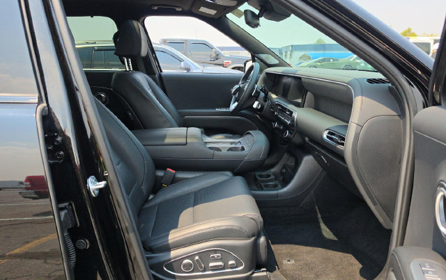 Used 2026 Hyundai Palisade Calligraphy AWD/4WD image 7