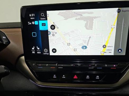 Used 2023 Volkswagen ID.4 Pro image 11