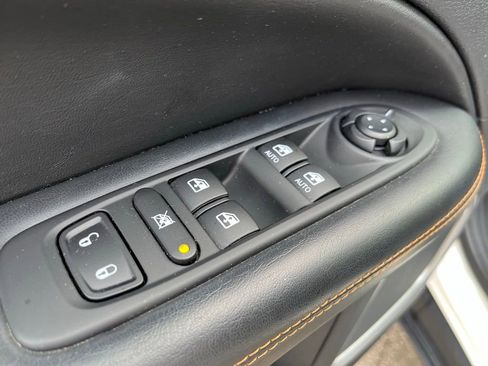 Used 2020 Jeep Compass Limited image 21