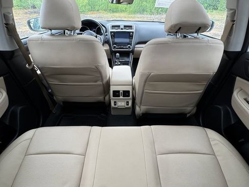 Used 2019 Subaru Outback 3.6R Limited w/ Popular Package #2 AWD/4WD image 13