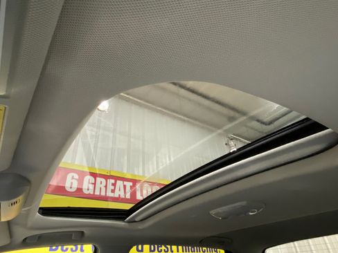 Used 2015 Toyota Tundra Platinum image 28