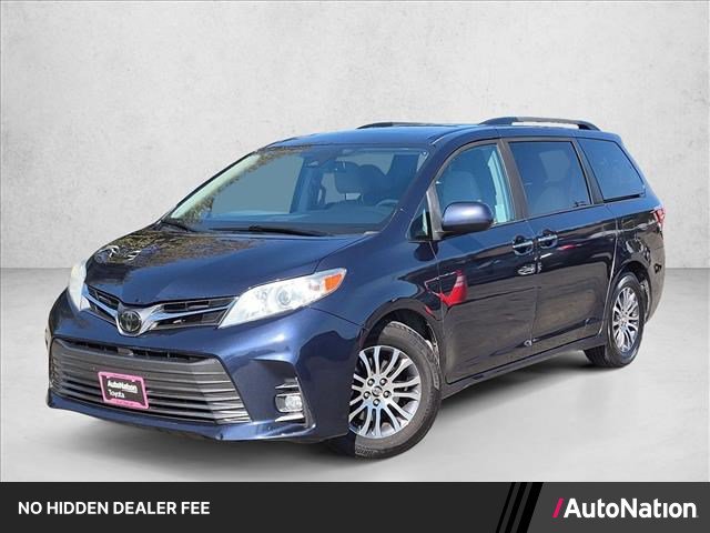 Used 2019 Toyota Sienna XLE w/ XLE Navigation Package FWD image 1