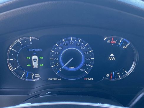 Used 2017 Cadillac Escalade Premium Luxury AWD/4WD image 30
