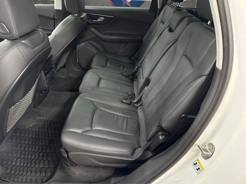 Used 2022 Audi Q7 3.0T Premium image 34