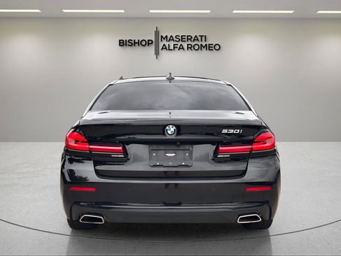 Used 2023 BMW 530i w/ Convenience Package RWD image 4