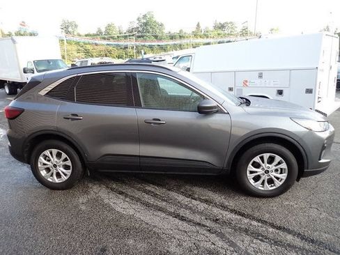 Certified 2024 Ford Escape Active w/ Tech Pack #1 AWD/4WD image 9