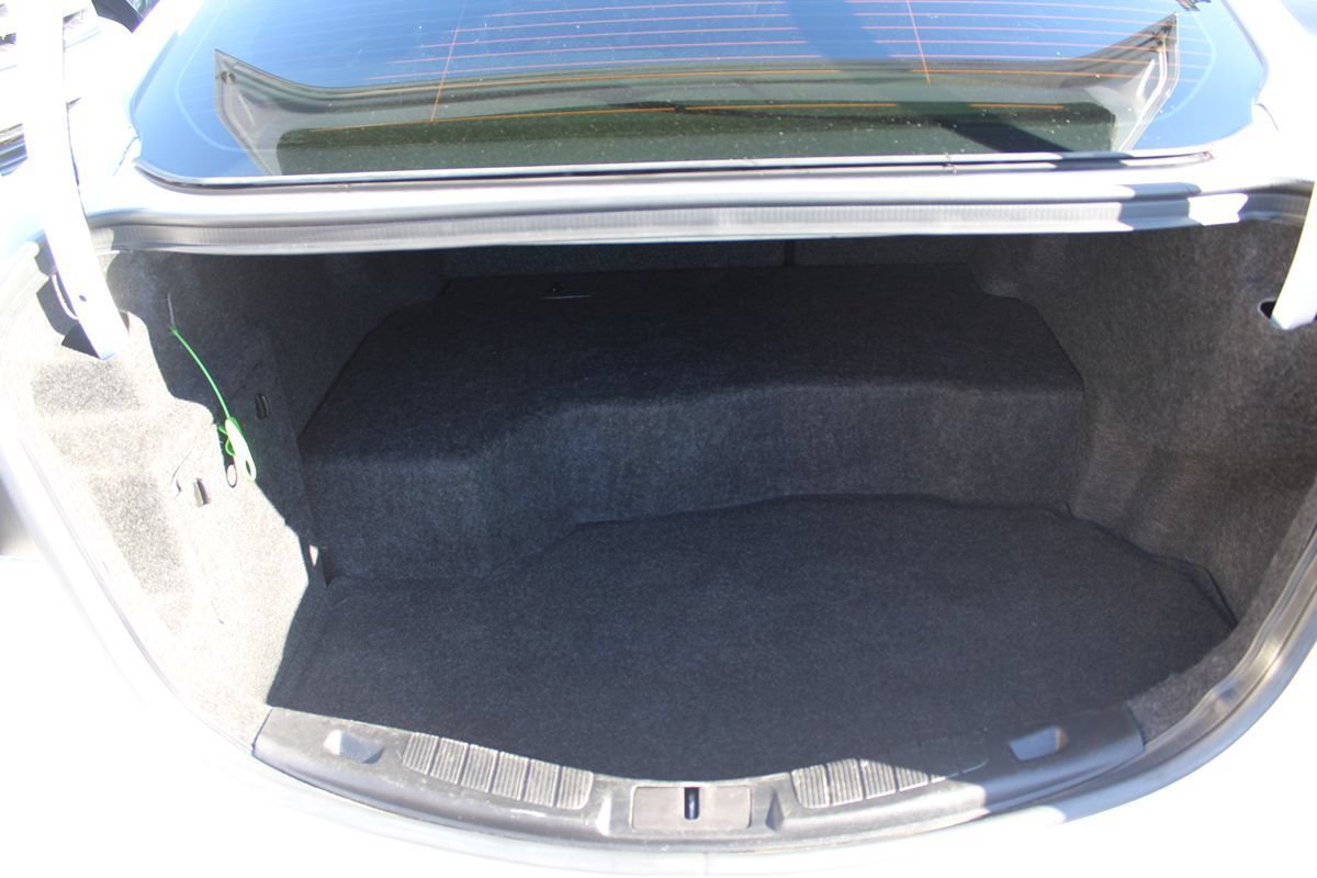 Used 2018 Ford Fusion SE FWD image 27