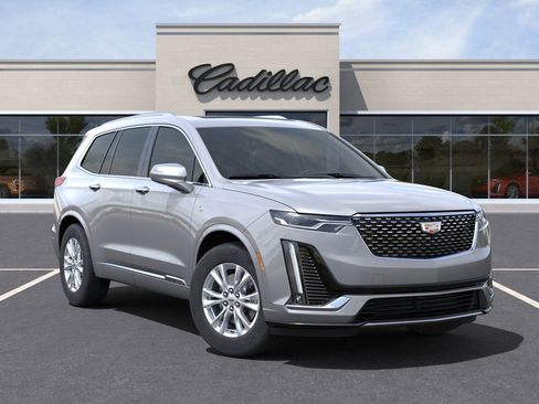 New 2025 Cadillac XT6 Luxury FWD image 9