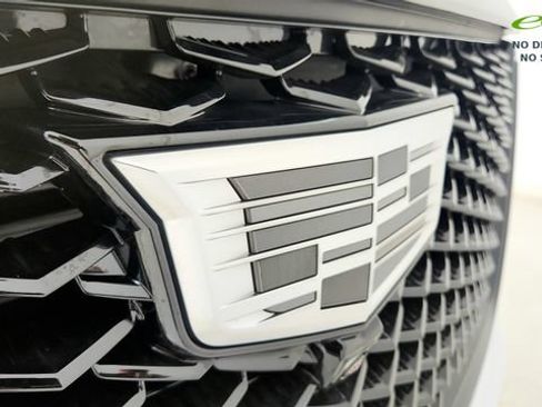Used 2026 Cadillac Escalade Platinum Sport w/ LPO, ONYX Package AWD/4WD image 30