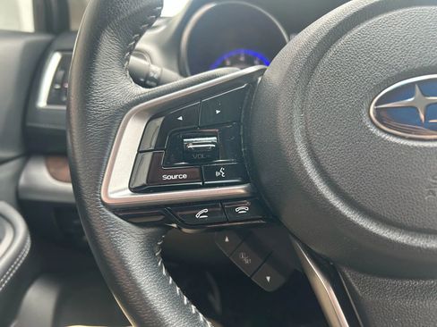 Used 2018 Subaru Outback 2.5i Limited image 6