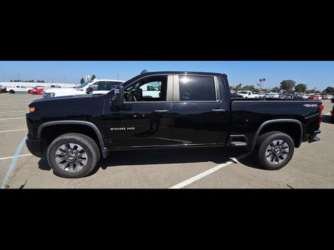 Used 2024 Chevrolet Silverado 2500 Custom w/ Custom Value Package AWD/4WD image 6