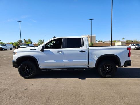 Certified 2025 Chevrolet Silverado 1500 ZR2 w/ Technology Package AWD/4WD image 2