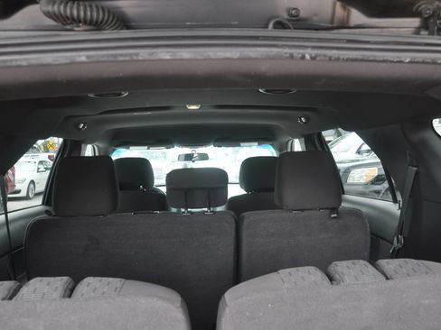 Used 2014 Ford Explorer XLT AWD/4WD image 13