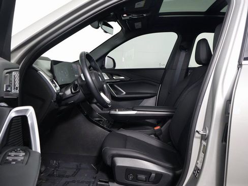Used 2024 BMW X1 xDrive28i w/ Technology Package image 10