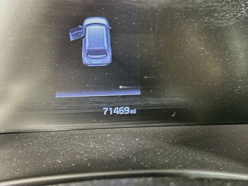 Used 2023 Kia Soul LX w/ Option Group 015 FWD image 19