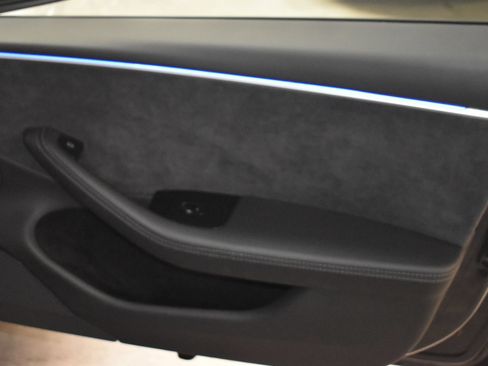 Used 2025 Tesla Model 3 Performance AWD/4WD image 22