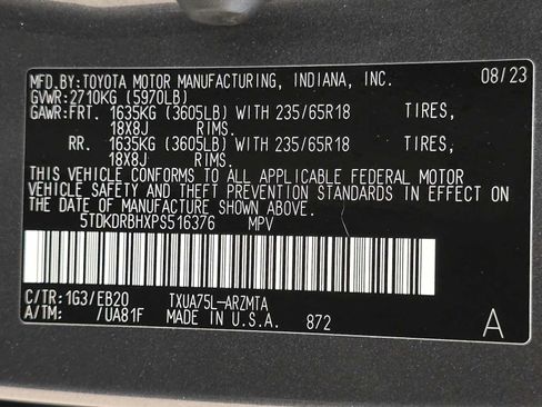 Used 2023 Toyota Highlander XLE AWD/4WD image 32