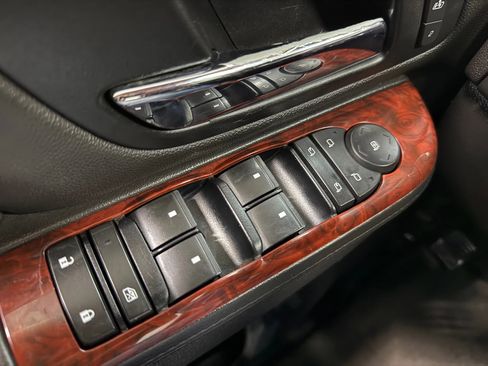 Used 2012 Cadillac Escalade EXT Premium image 25