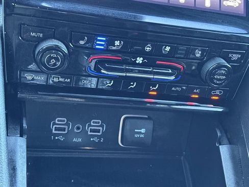 Used 2024 Jeep Grand Cherokee L Limited w/ Luxury Tech Group II image 35