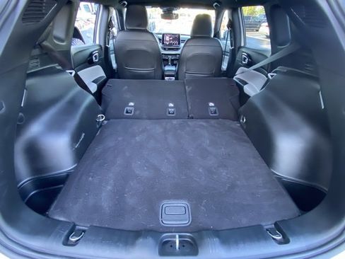 Used 2024 Jeep Compass Limited image 26