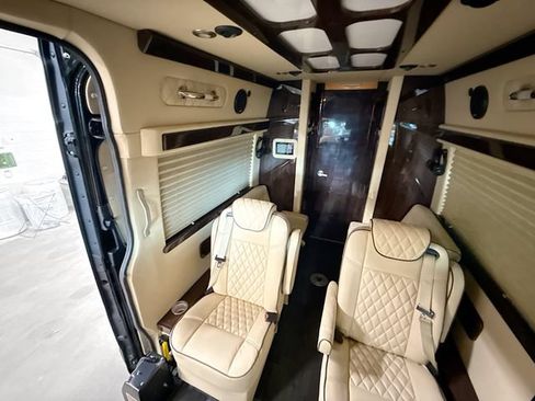 Used 2022 Mercedes-Benz Sprinter 3500 image 35