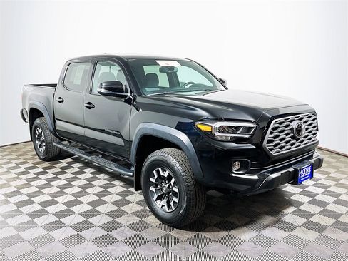 Certified 2022 Toyota Tacoma TRD Off-Road image 1