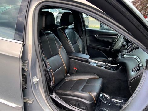 Used 2017 Chevrolet Impala Premier w/ Enhanced Convenience Package FWD image 6
