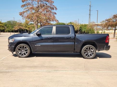 Used 2019 RAM 1500 Laramie AWD/4WD image 4