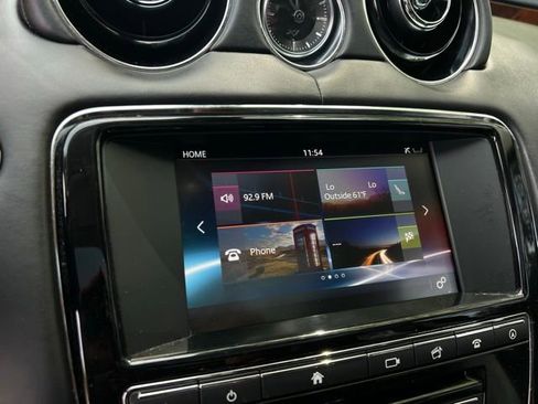 Used 2017 Jaguar XJ L Portfolio AWD/4WD image 40